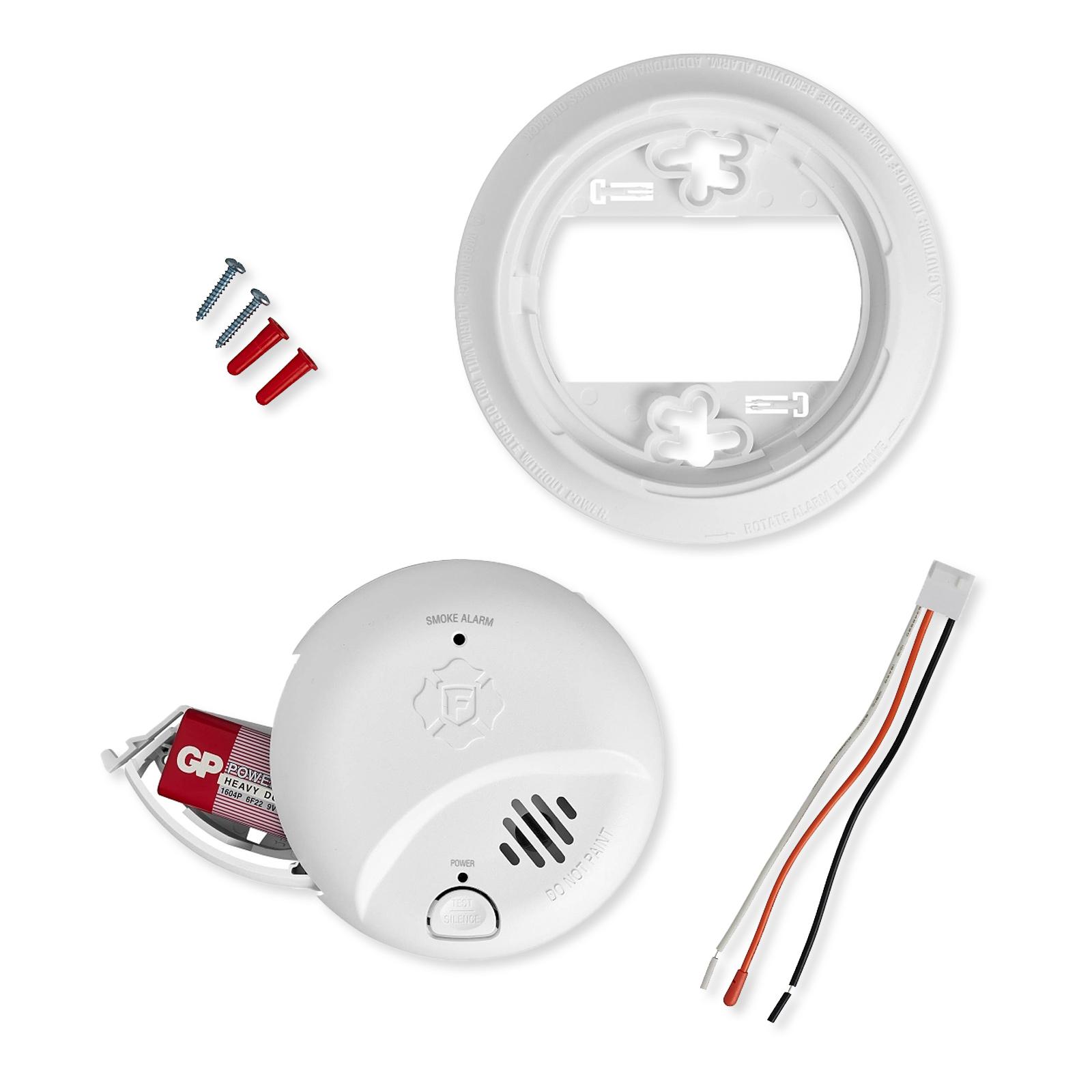 FirstAlert AC Smoke Alarm with Battery Backup