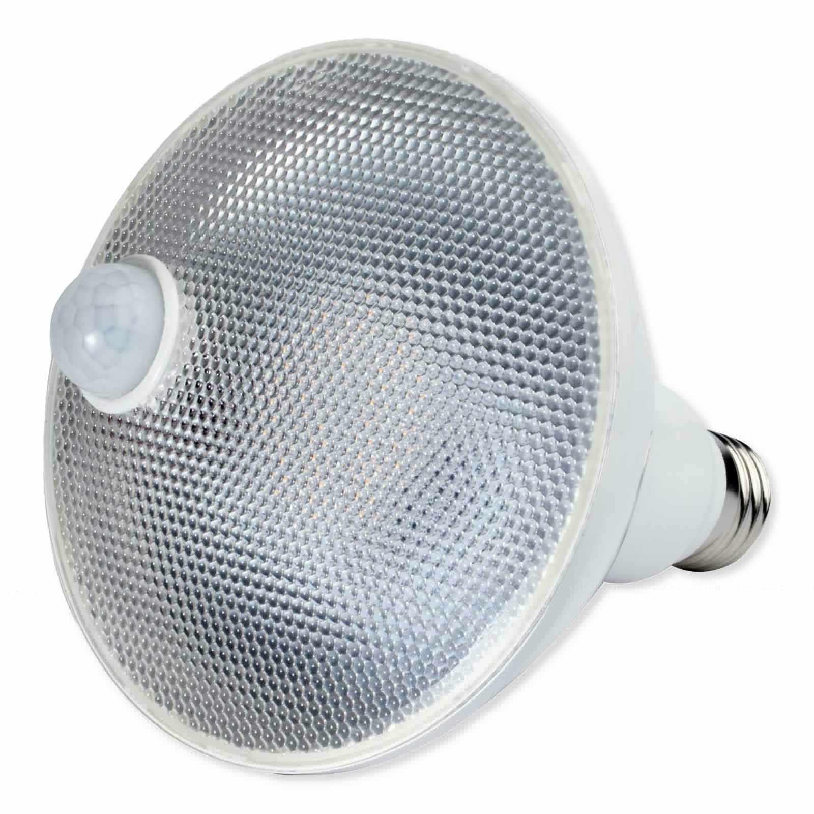 SATCO LED PIR Sensor Lamp, PAR 38, 5000K