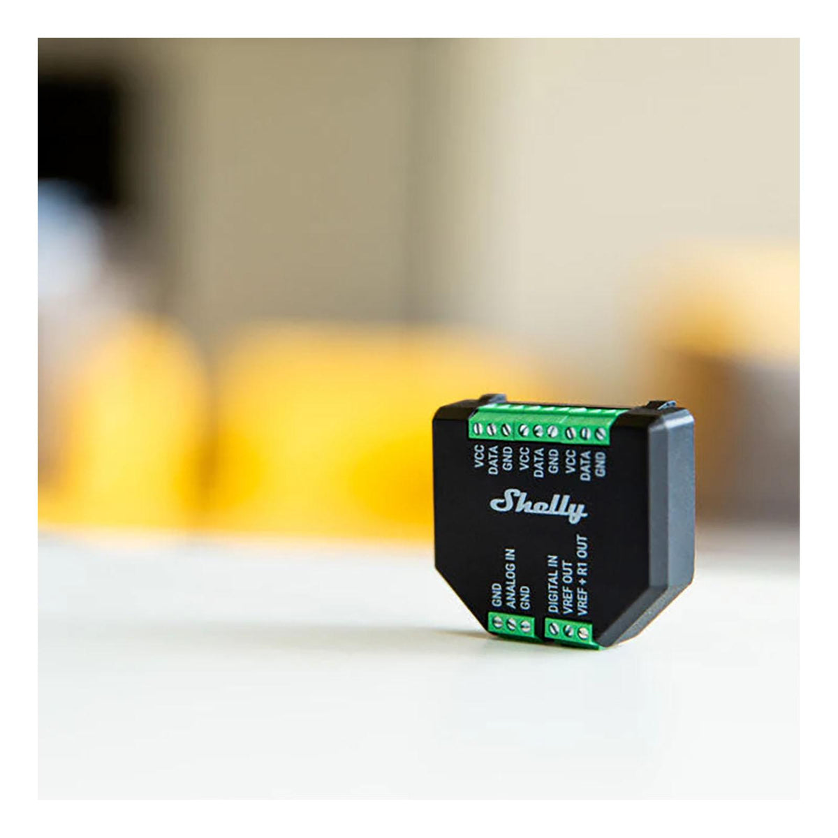 Galvanically isolated sensor interface for all Shelly Plus relays. Use it to measure temperature and humidity or connect various analog and digital sensors. Also compatible with most Arduino sensors!