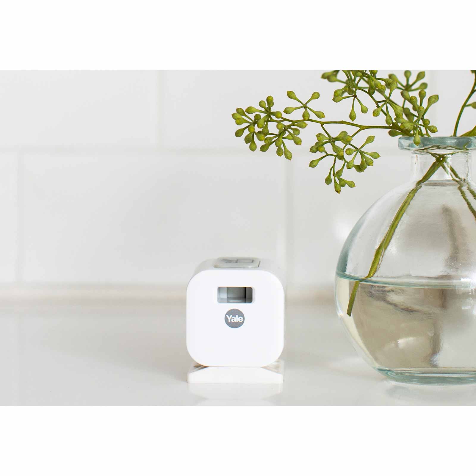 Yale Smart Cabinet Lock, Bluetooth & Wifi, White