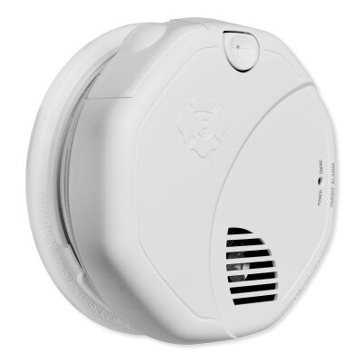 BRK 1046774 First Alert Photoelectric Interconnected Wireless Smoke Alarm with Voice Location