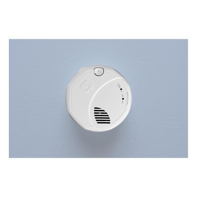 BRK 1046815 First Alert Photoelectric Interconnected Wireless Smoke & CO Alarm with Voice Location